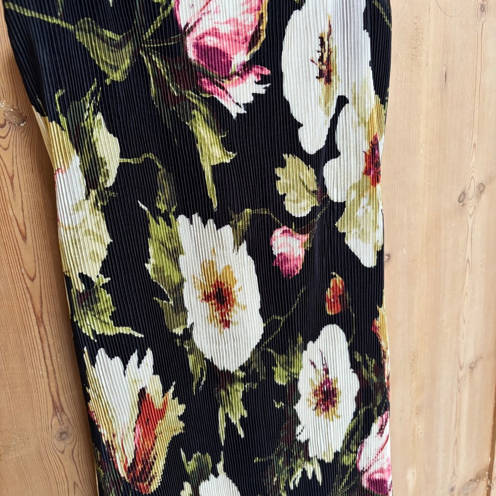 Abercrombie & Fitch Floral Black Midi Dress - Picture 12 of 16